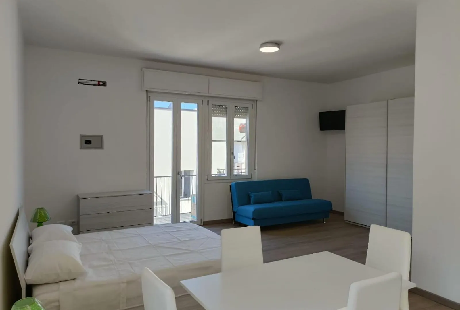 Alghero Experience 0*,
